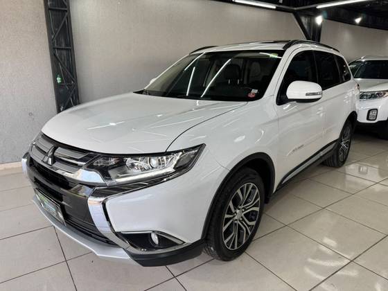 MITSUBISHI OUTLANDER 2.0 16V GASOLINA 4P AUTOMÁTICO MITSUBISHI OUTLANDER 2.0 16V GASOLINA 4P AUTOMÁTICO